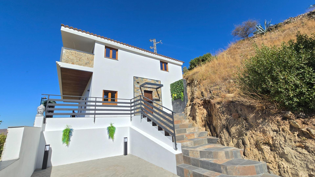 Huis te koop in Limonar | 4 slaapkamers H5245423