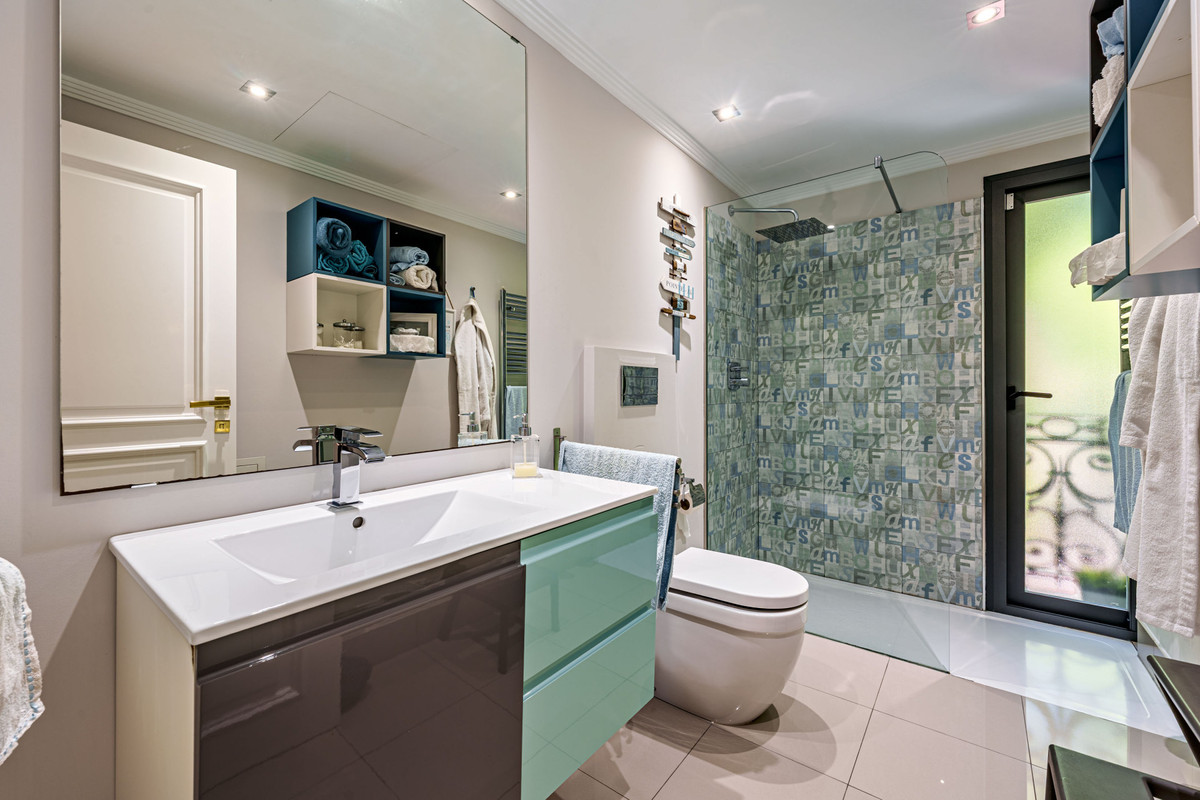 Huis te koop in Limonar | 8 slaapkamers H5293279