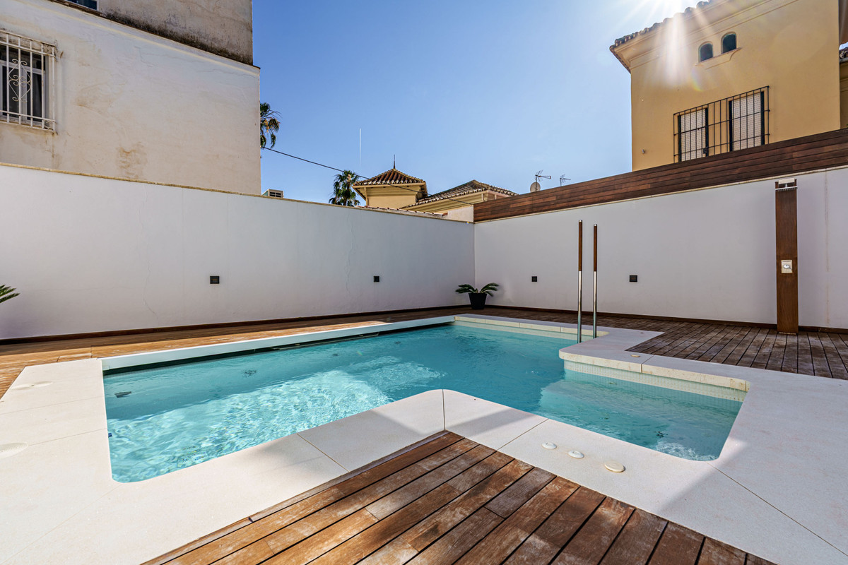 Huis te koop in Limonar | 8 slaapkamers H5293279