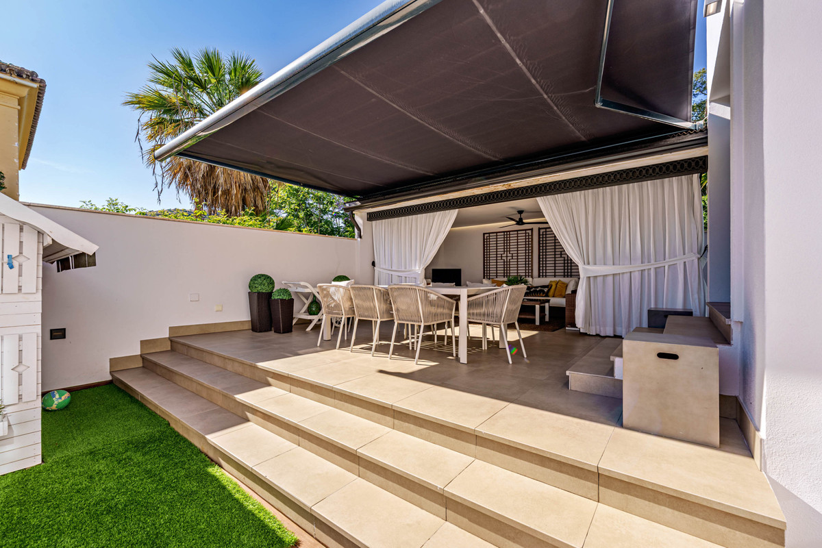 Huis te koop in Limonar | 8 slaapkamers H5293279