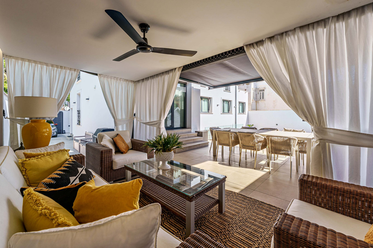 Huis te koop in Limonar | 8 slaapkamers H5293279