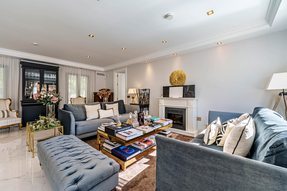 Huis te koop in Limonar | 8 slaapkamers H5293279