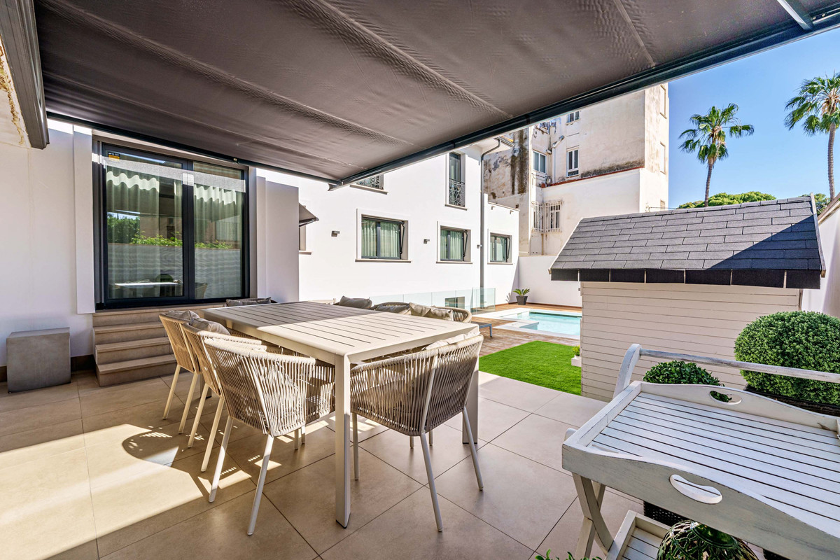 Huis te koop in Limonar | 8 slaapkamers H5293279