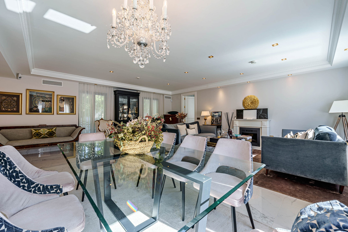 Huis te koop in Limonar | 8 slaapkamers H5293279