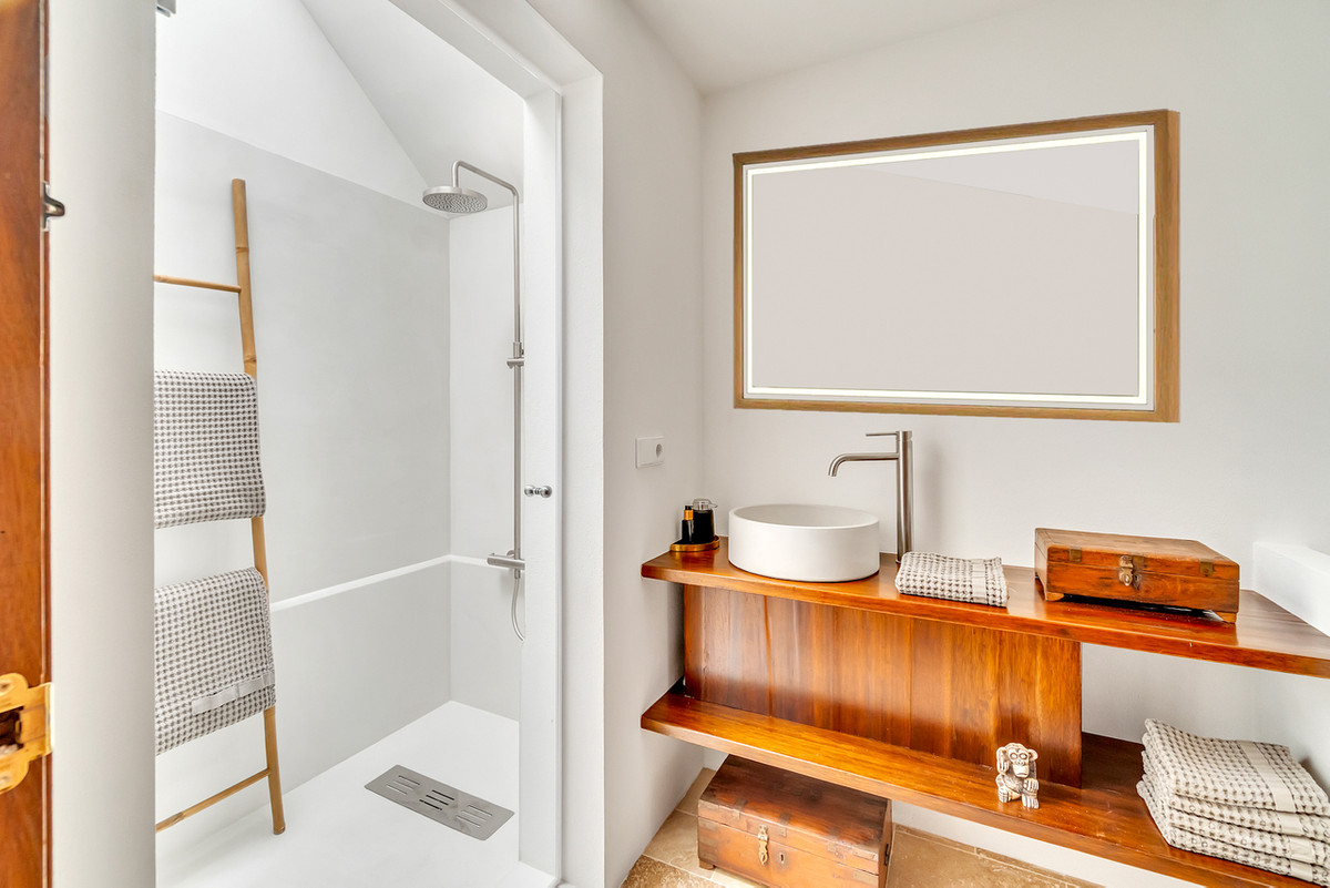 Property main view 36