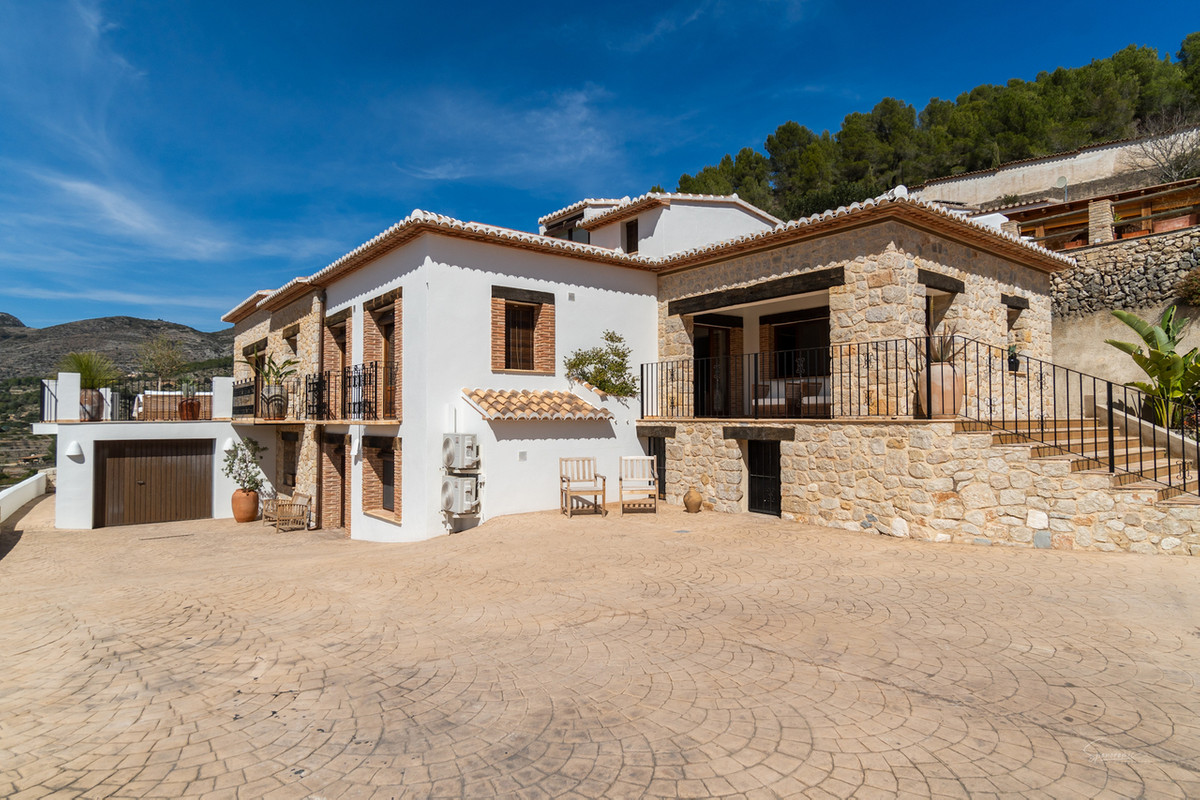 Property main view 39