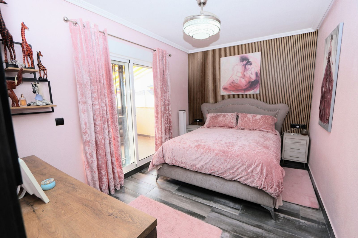 Huis te koop in Lomas de Cabo Roig | 3 slaapkamers H5230354