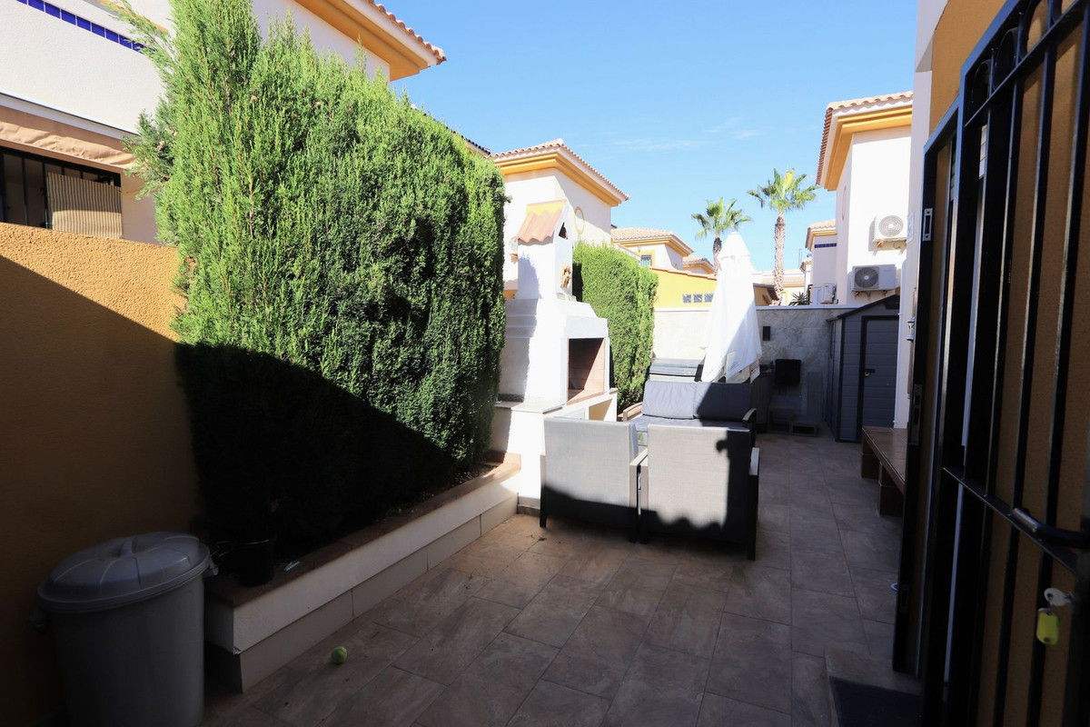 Huis te koop in Lomas de Cabo Roig | 3 slaapkamers H5230354