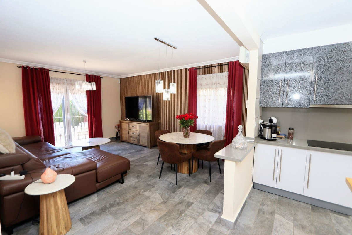 Huis te koop in Lomas de Cabo Roig | 3 slaapkamers H5230354