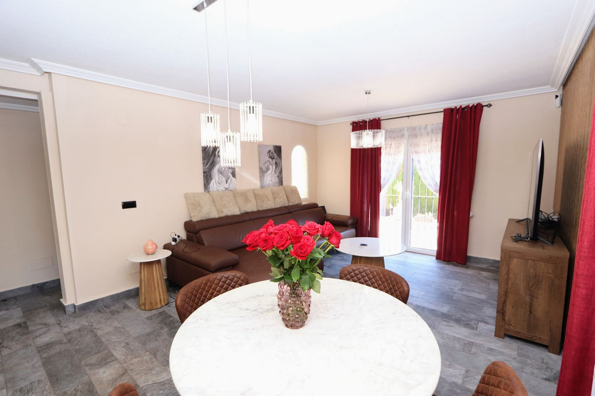 Huis te koop in Lomas de Cabo Roig | 3 slaapkamers H5230354