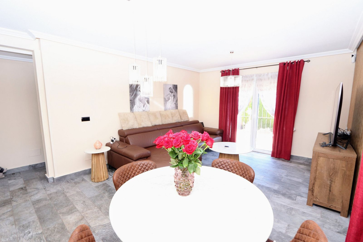Huis te koop in Lomas de Cabo Roig | 3 slaapkamers H5230354
