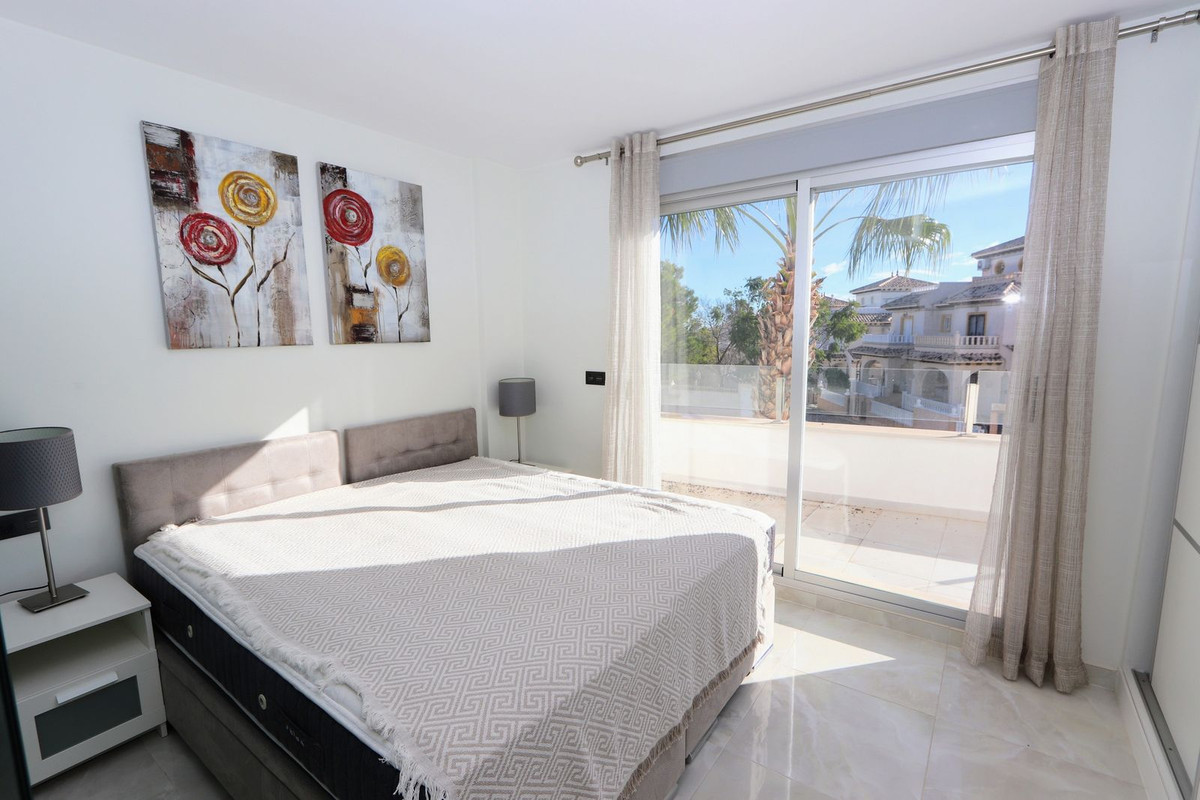 Huis te koop in Lomas de Cabo Roig | 3 slaapkamers H5241847