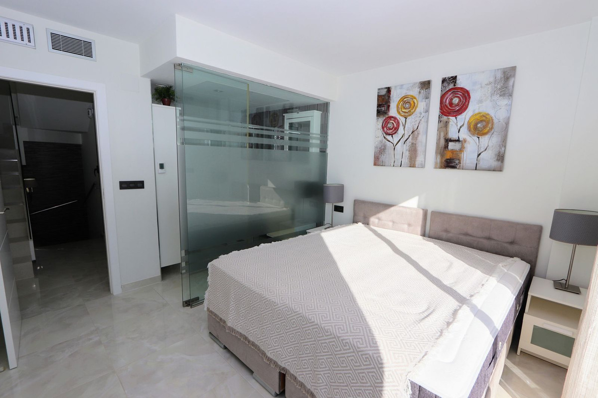 Huis te koop in Lomas de Cabo Roig | 3 slaapkamers H5241847