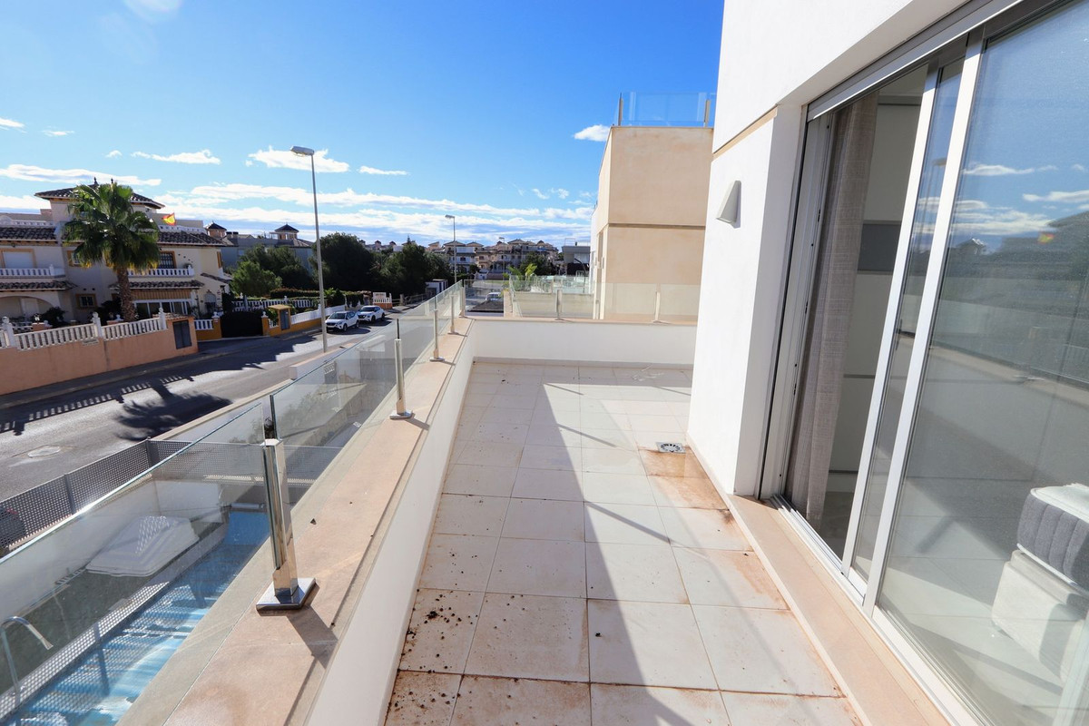 Huis te koop in Lomas de Cabo Roig | 3 slaapkamers H5241847