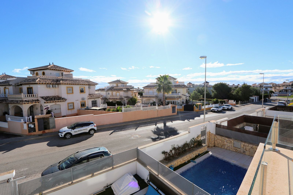 Huis te koop in Lomas de Cabo Roig | 3 slaapkamers H5241847