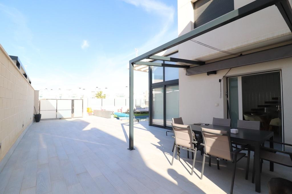 Huis te koop in Lomas de Cabo Roig | 3 slaapkamers H5330062