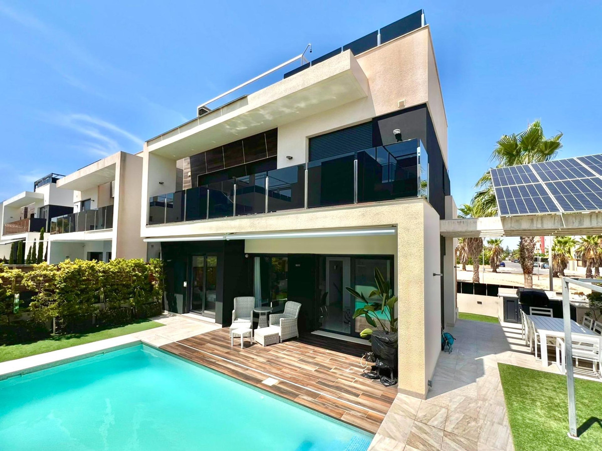 Huis te koop in Lomas de Cabo Roig | 4 slaapkamers H5337553