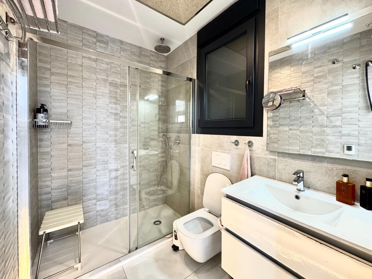 Huis te koop in Lomas de Cabo Roig | 4 slaapkamers H5337553