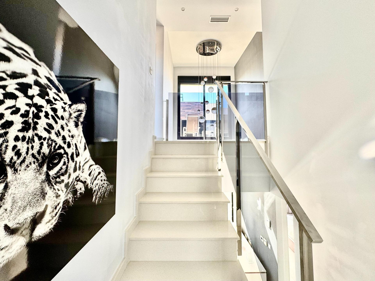 Huis te koop in Lomas de Cabo Roig | 4 slaapkamers H5337553