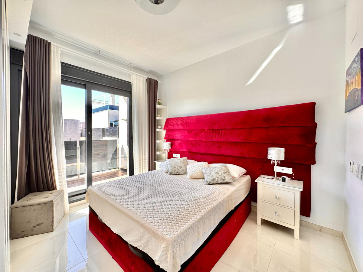 Huis te koop in Lomas de Cabo Roig | 4 slaapkamers H5337553