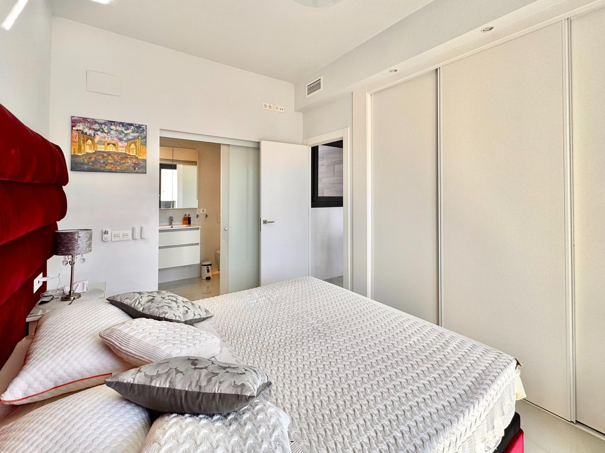 Huis te koop in Lomas de Cabo Roig | 4 slaapkamers H5337553