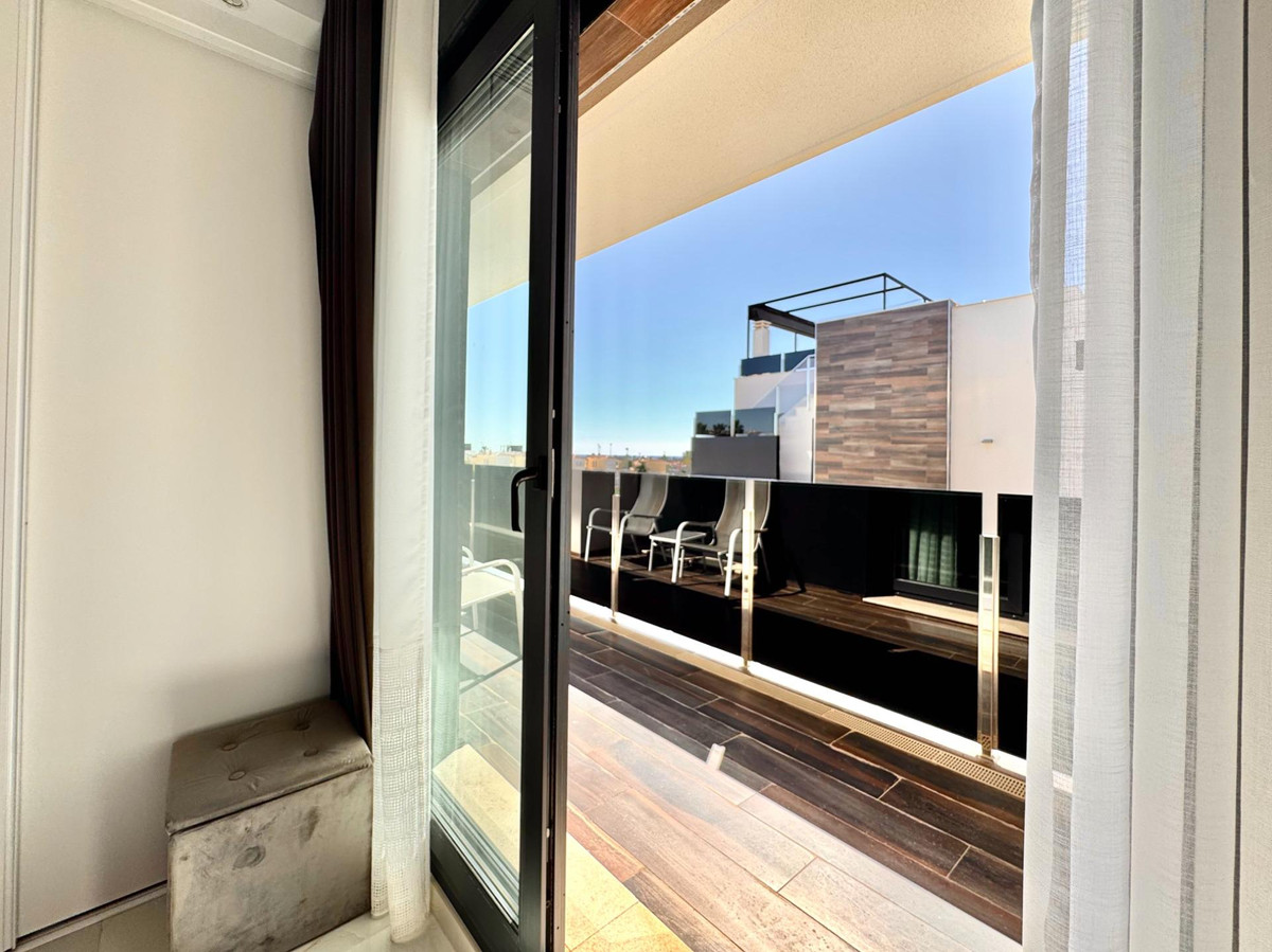 Huis te koop in Lomas de Cabo Roig | 4 slaapkamers H5337553