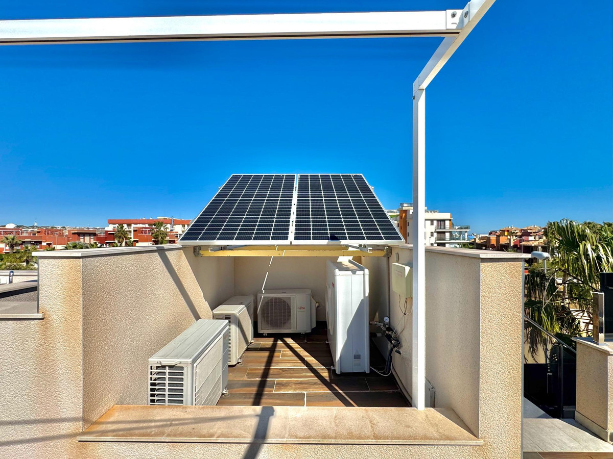 Huis te koop in Lomas de Cabo Roig | 4 slaapkamers H5337553