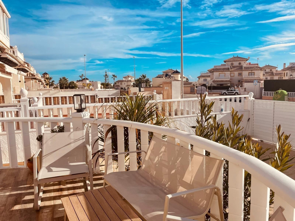 Huis te koop in Lomas de Cabo Roig | 3 slaapkamers H5352769