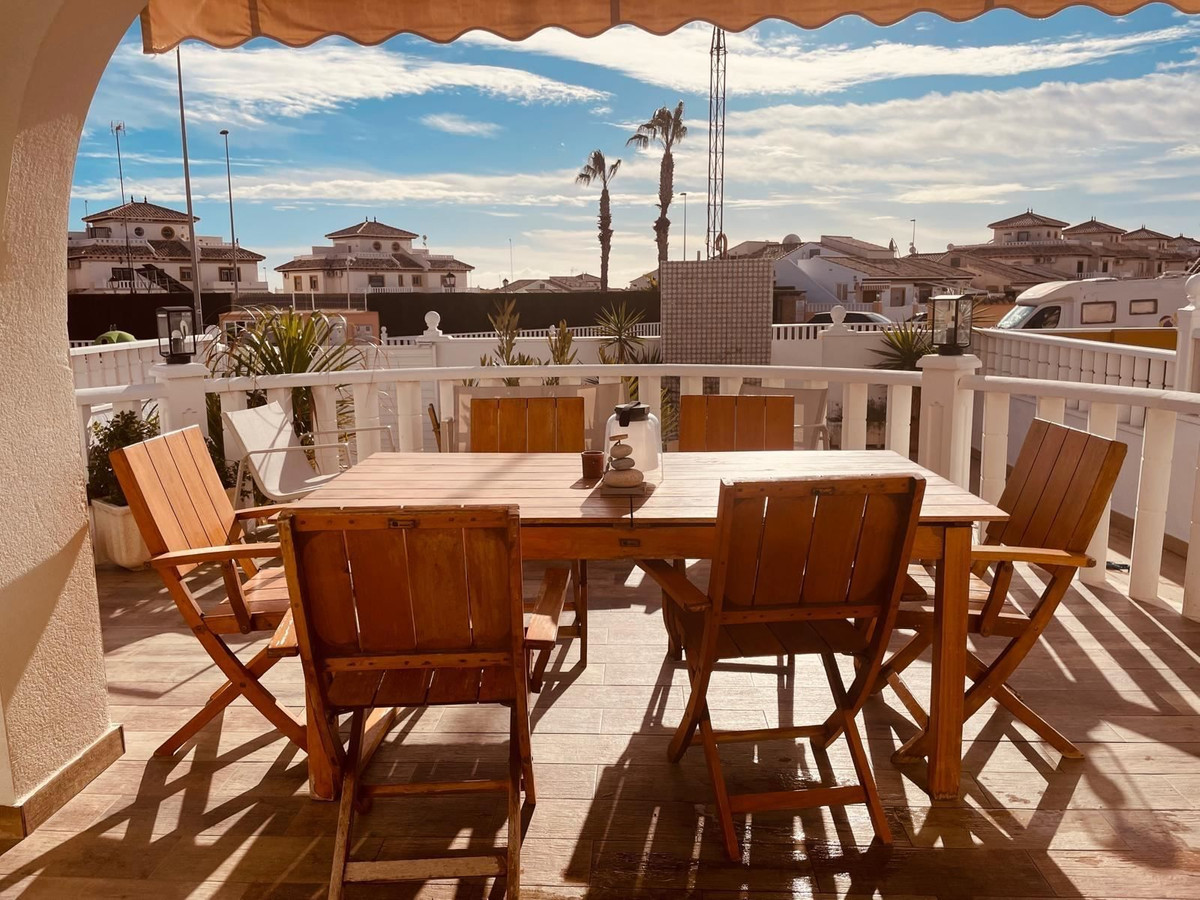 Huis te koop in Lomas de Cabo Roig | 3 slaapkamers H5352769