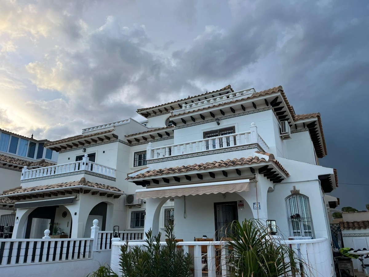 Huis te koop in Lomas de Cabo Roig | 3 slaapkamers H5352769