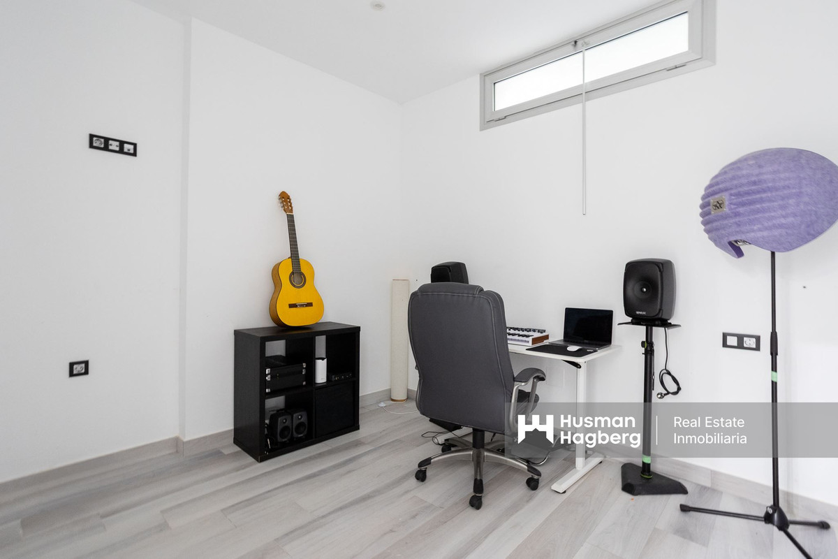 Property main view 44