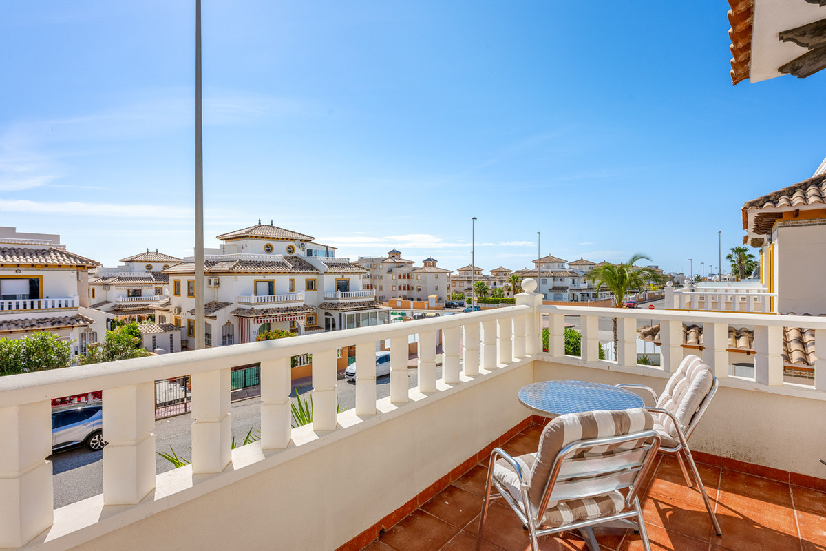 Quad te koop in Lomas de Cabo Roig | 2 slaapkamers H5389351