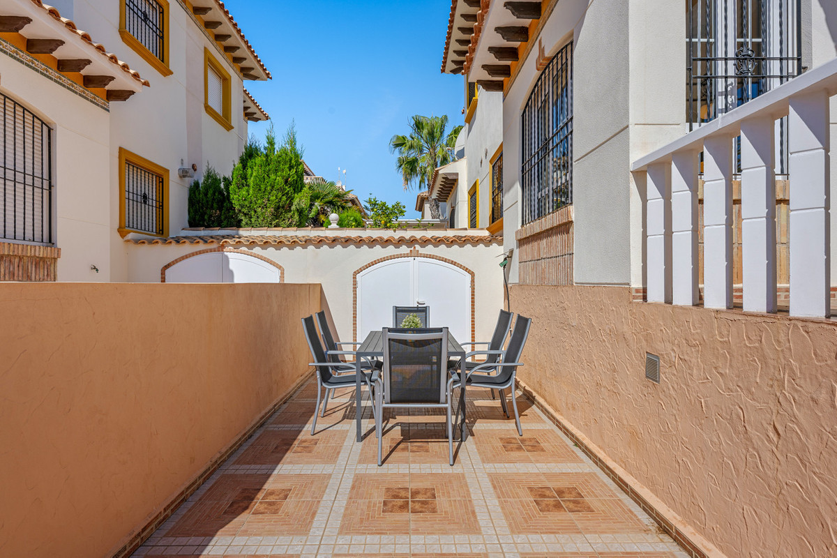 Quad te koop in Lomas de Cabo Roig | 2 slaapkamers H5389351
