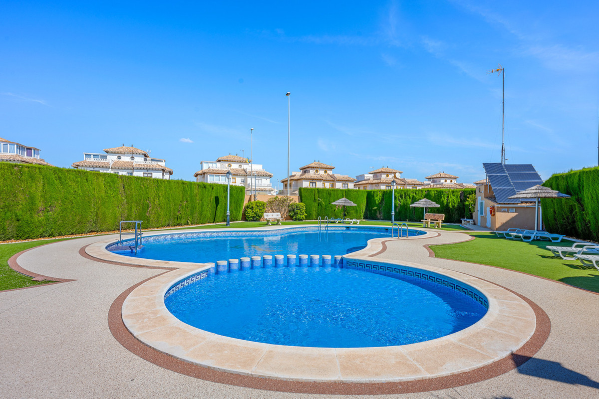 Quad te koop in Lomas de Cabo Roig | 2 slaapkamers H5389351
