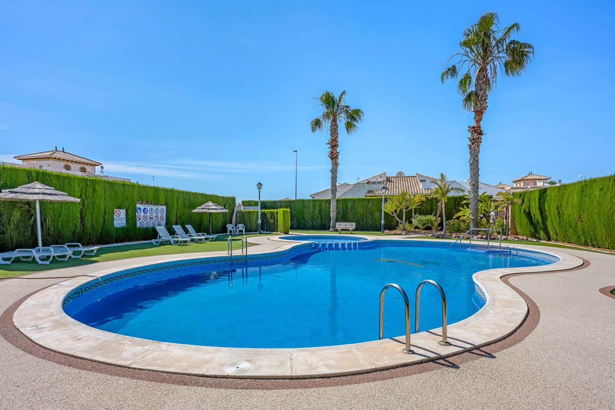 Quad te koop in Lomas de Cabo Roig | 2 slaapkamers H5389351