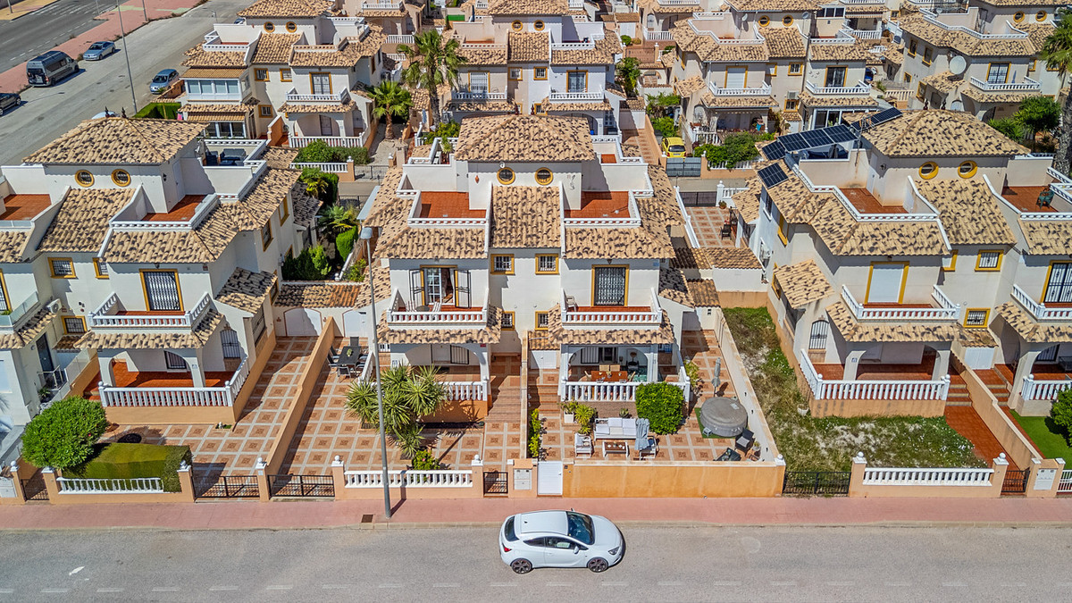 Quad te koop in Lomas de Cabo Roig | 2 slaapkamers H5389351