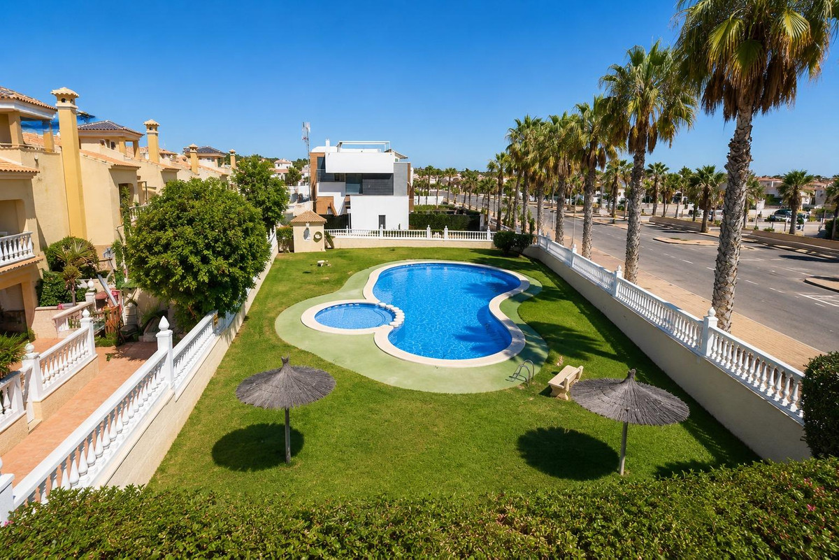 Huis te koop in Lomas de Cabo Roig | 2 slaapkamers H5460523