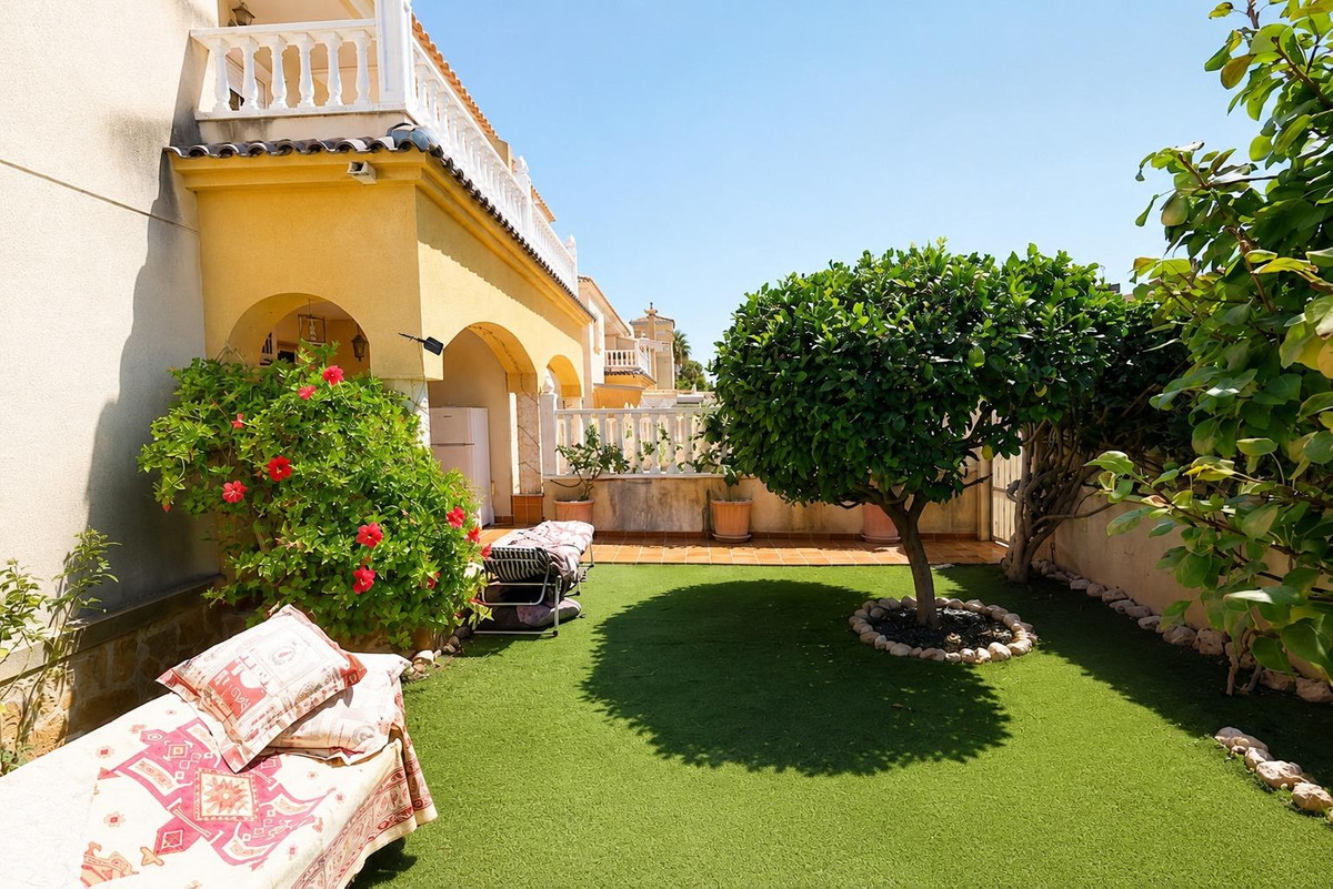 Huis te koop in Lomas de Cabo Roig | 2 slaapkamers H5460523