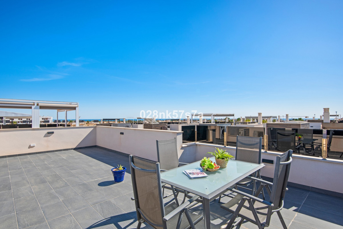 Huis te koop in Lomas De Campoamor | 4 slaapkamers H5242363