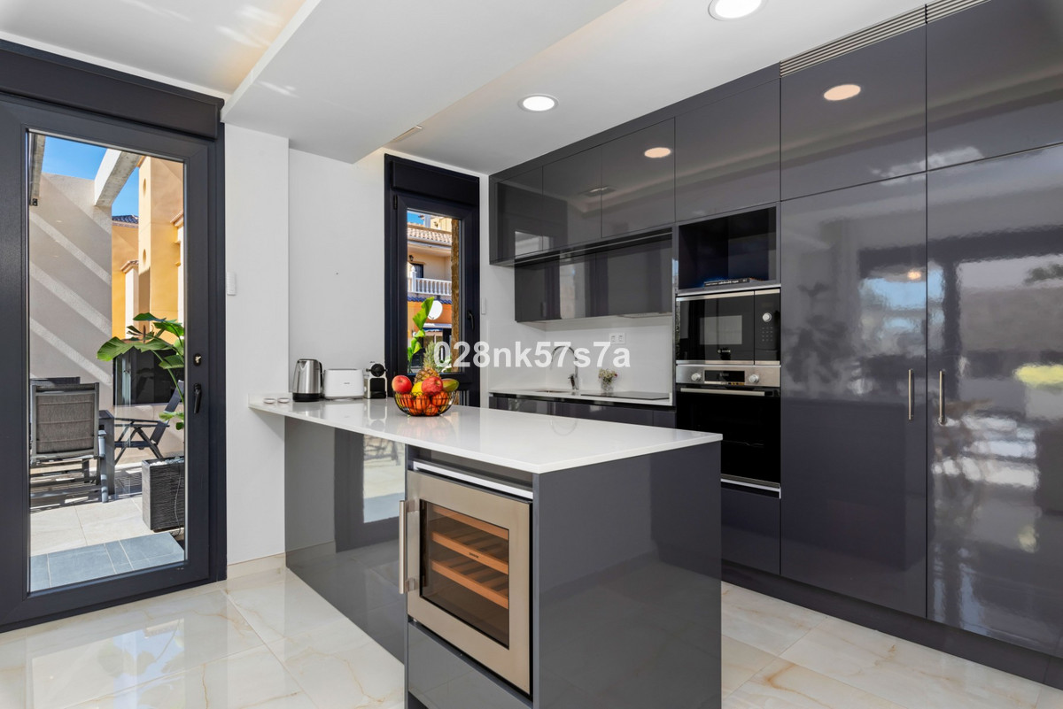 Huis te koop in Lomas De Campoamor | 4 slaapkamers H5242363