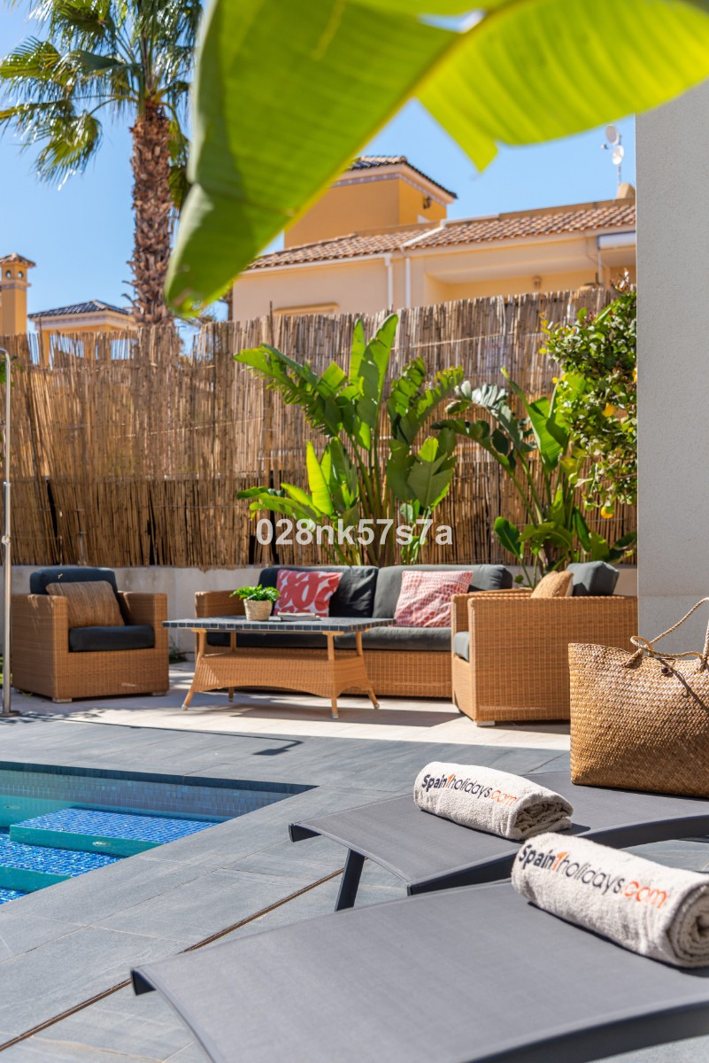 Huis te koop in Lomas De Campoamor | 4 slaapkamers H5242363