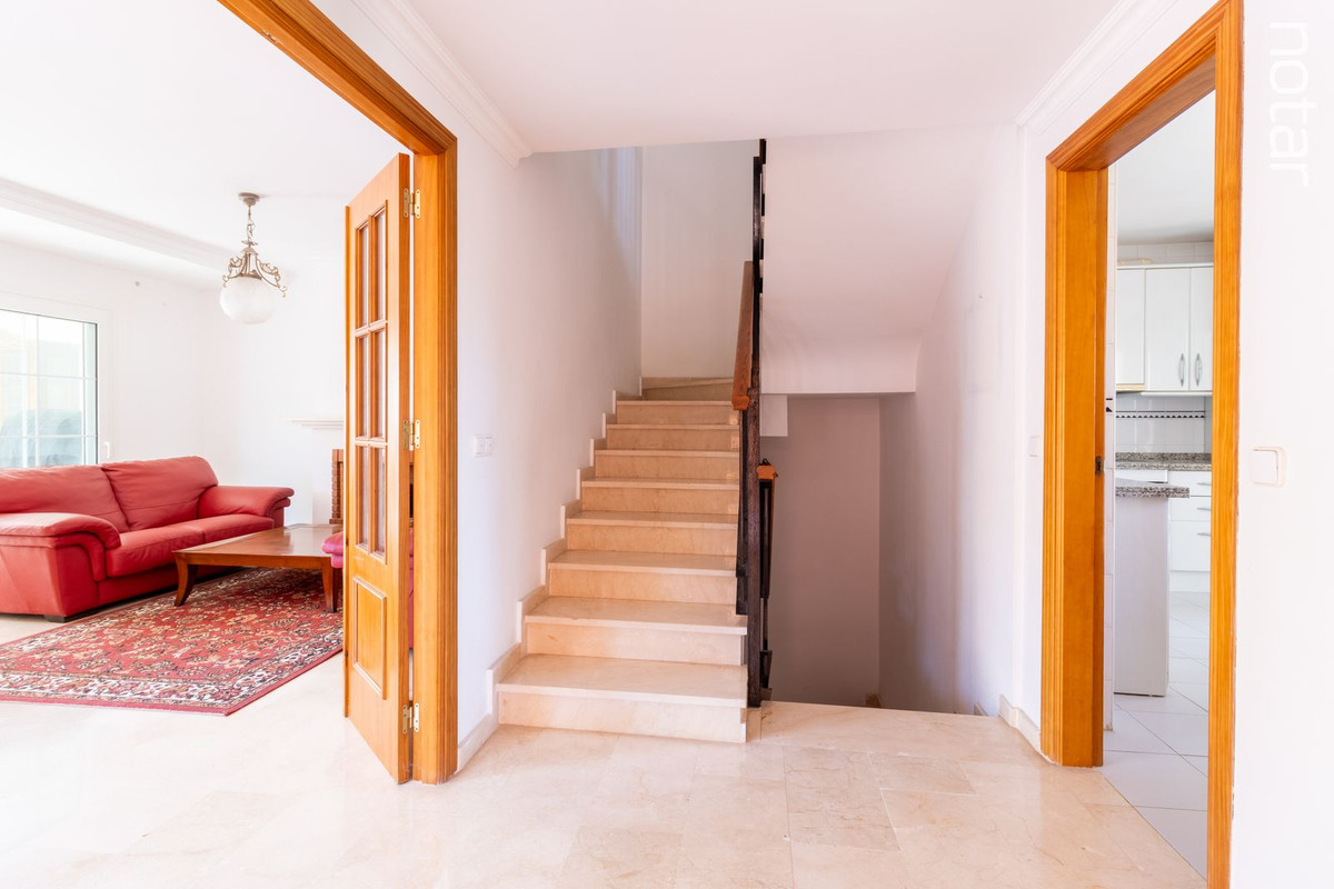Semi-Vrijstaande Villa in Los Alamos-14