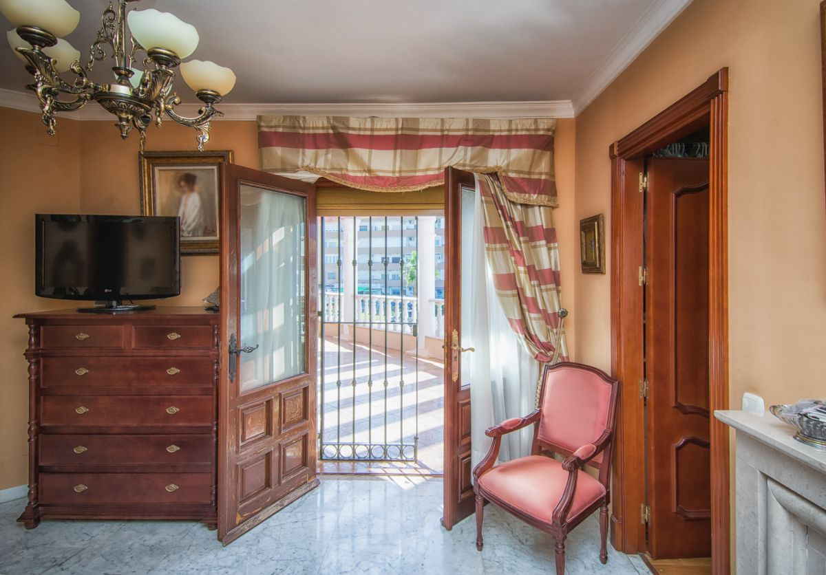 Huis te koop in Los Alamos | 4 slaapkamers H5116558
