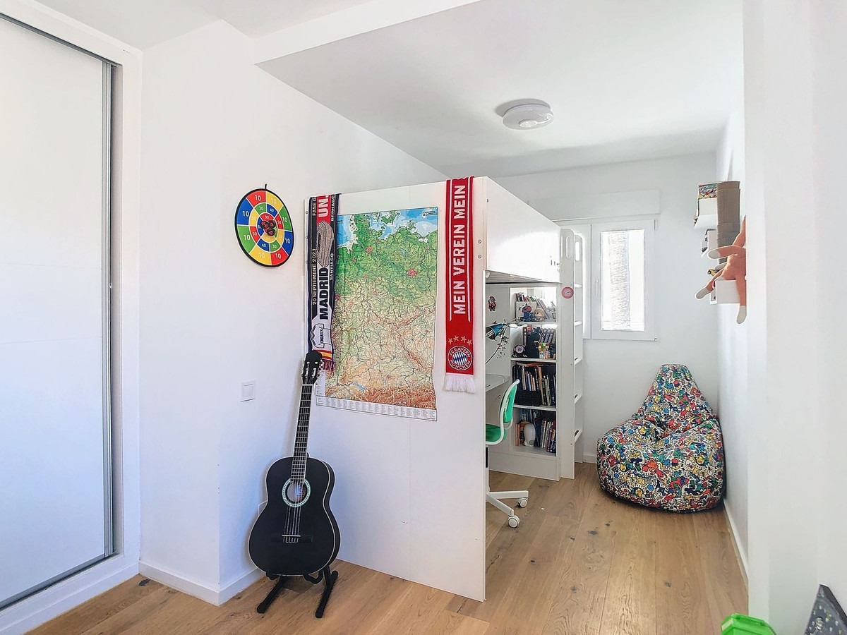 Huis te koop in Los Alamos | 5 slaapkamers H5232226