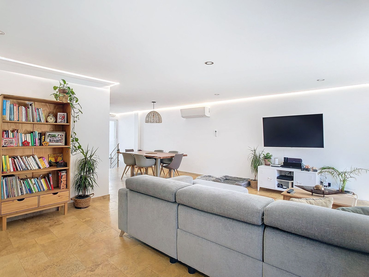 Huis te koop in Los Alamos | 5 slaapkamers H5232226