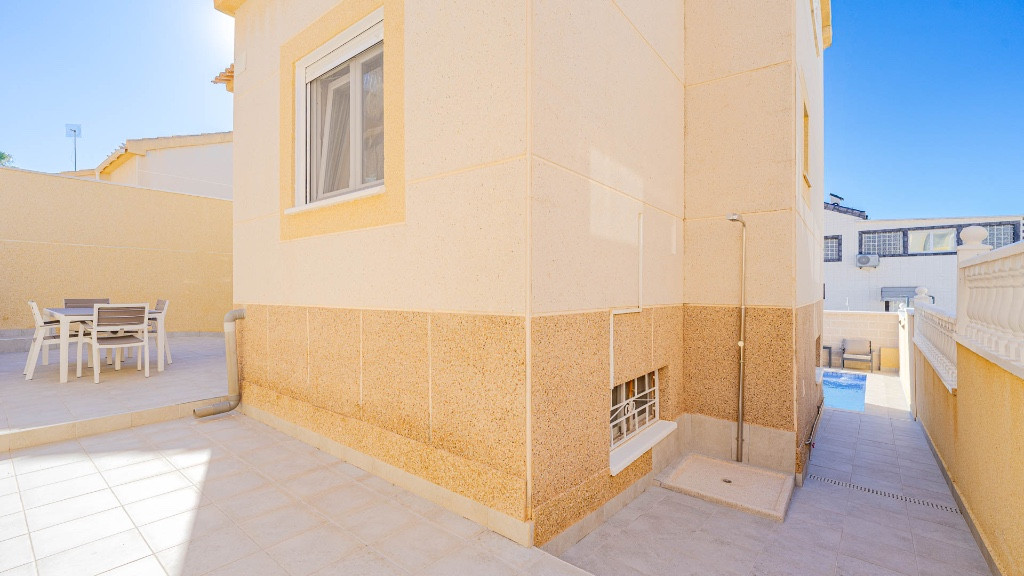 Property main view 45