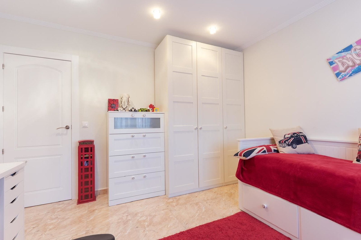 Huis te koop in Los Altos | 7 slaapkamers H5390140