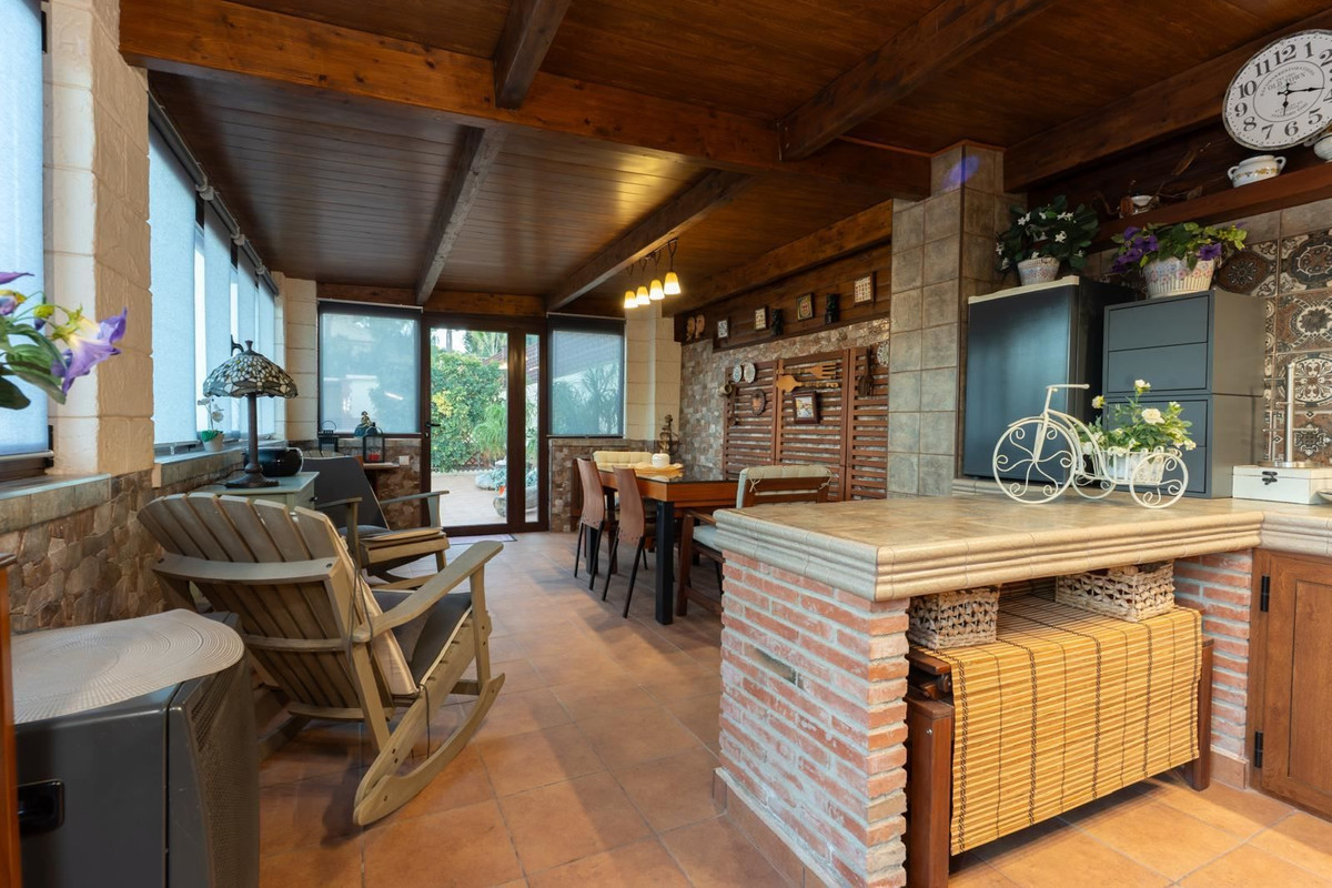 Huis te koop in Los Altos | 7 slaapkamers H5390140