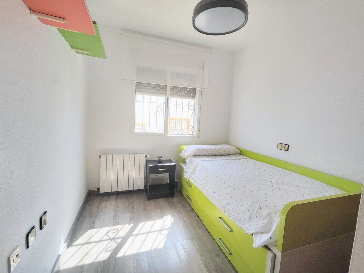 Huis te koop in Los Altos | 6 slaapkamers H5444173
