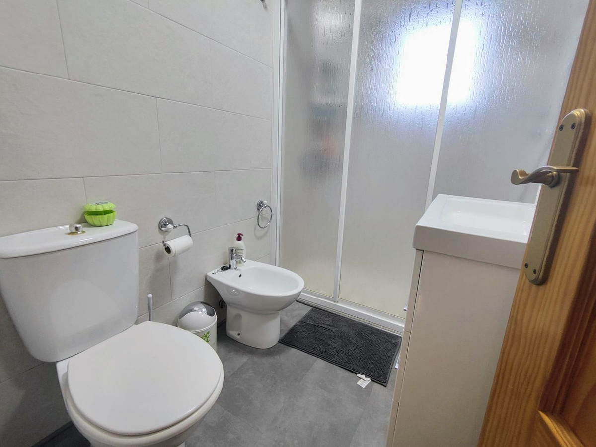 Huis te koop in Los Altos | 6 slaapkamers H5444173